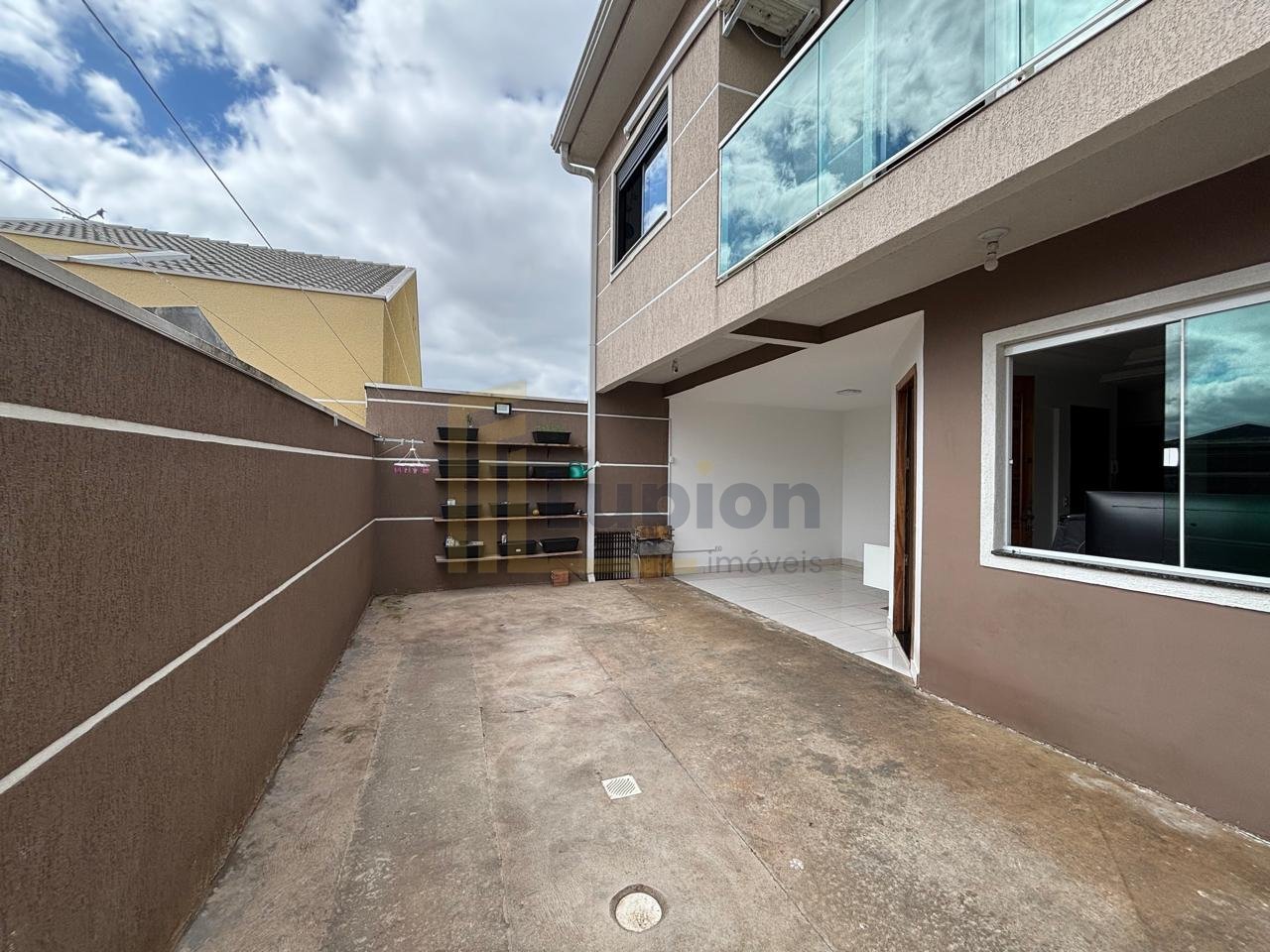 Sobrado em condomínio com 3 dormitórios sendo 1 suíte, 130m2- ...