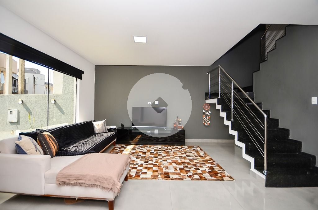 Sobrado com 3 Quartos à venda, 121 m  - Campo Comprido - Curitiba PR