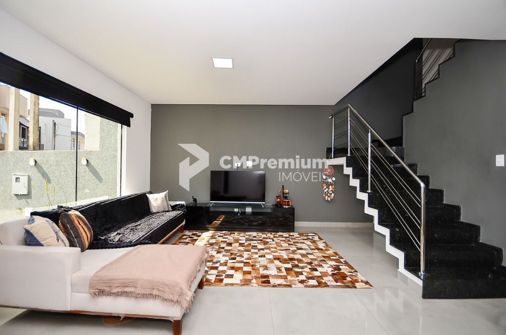 Sobrado com 3 Quartos à venda, 121 m  - Campo Comprido - Curit...