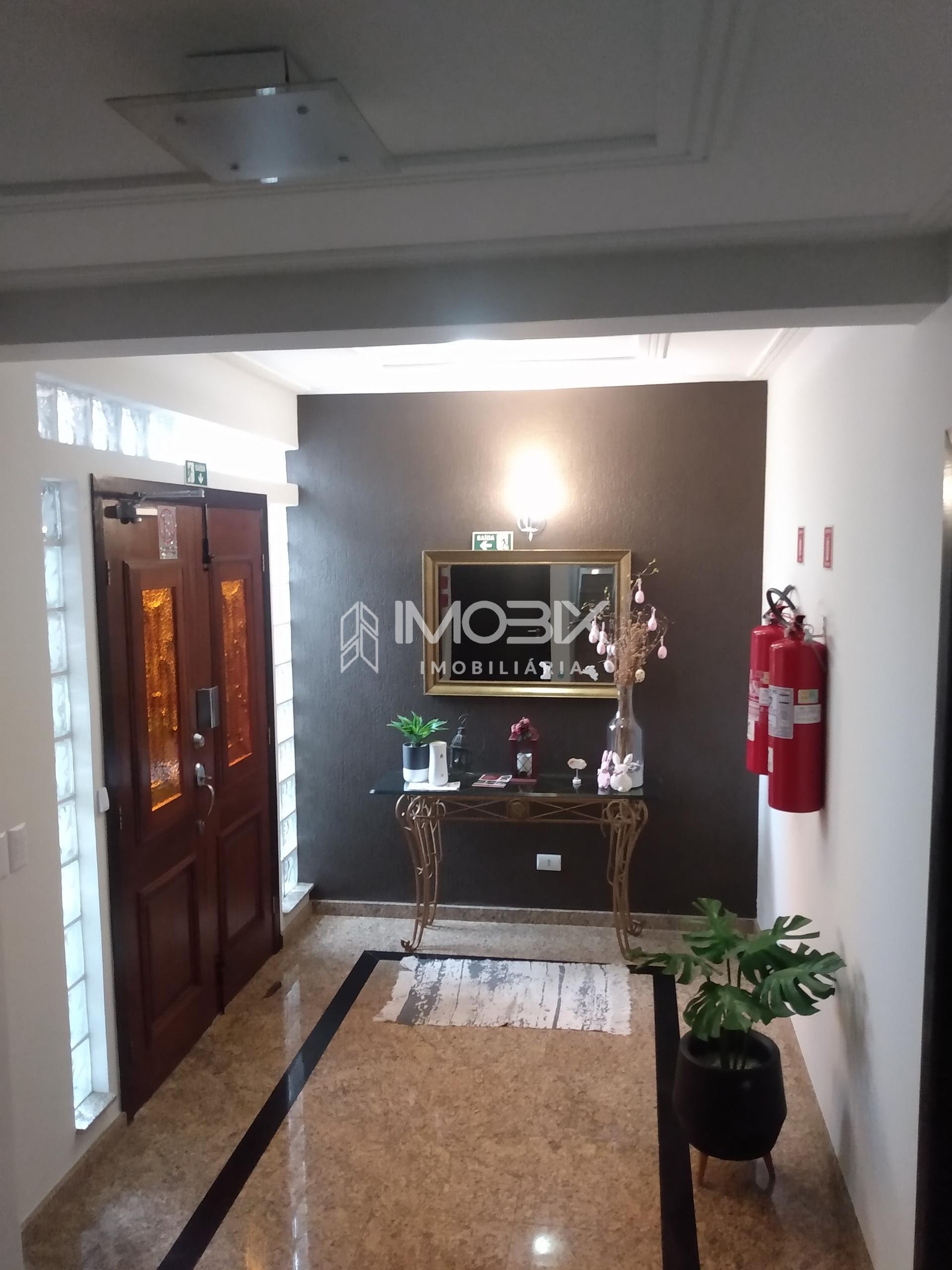 Apartamento com 2 dormitórios 1 suíte  à venda, Campo Comprido...