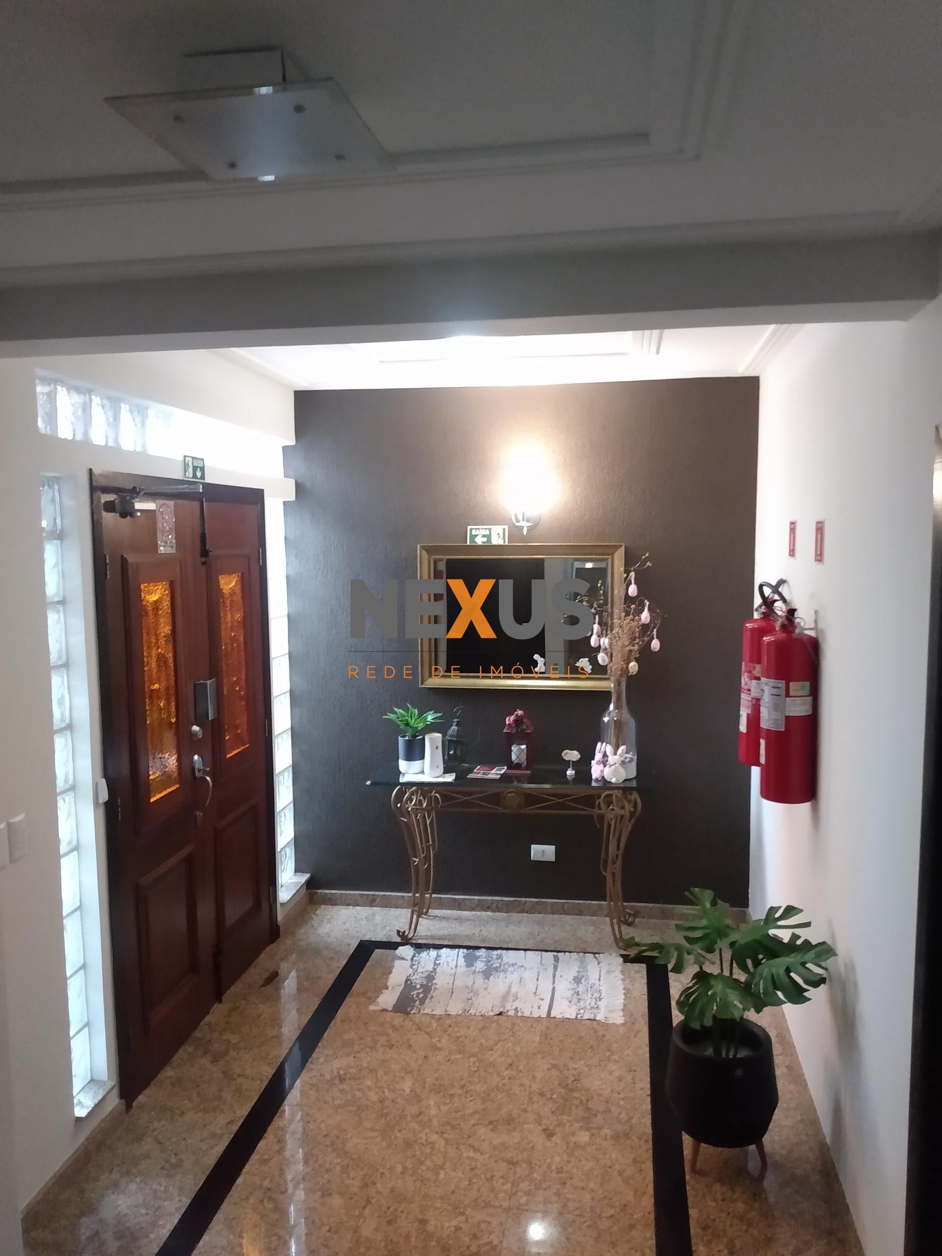 Apartamento com 2 dormitórios 1 suíte  à venda, Campo Comprido...