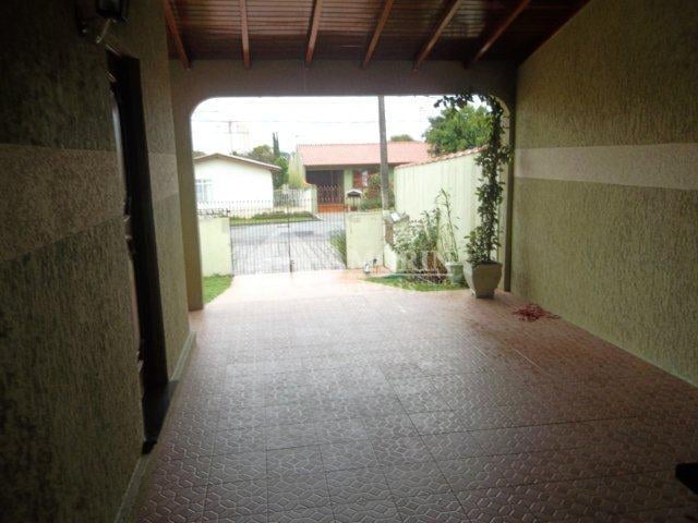 Casa a venda- Bairro Orleans - Com 3 excelentes casas, Terreno...