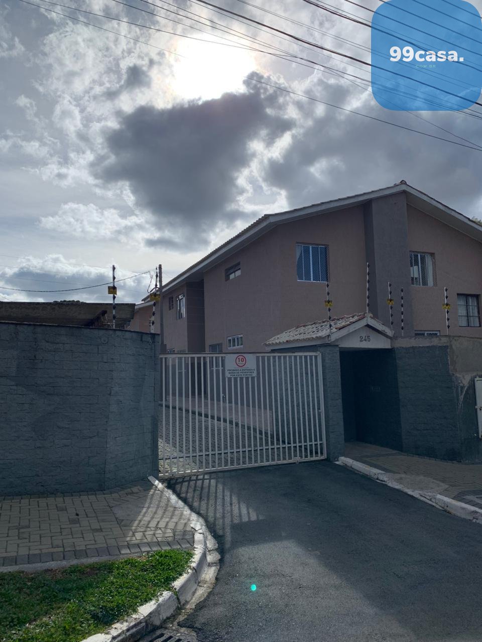 Apartamento com 2 quartos, sacada com churrasqueira e garagem ...
