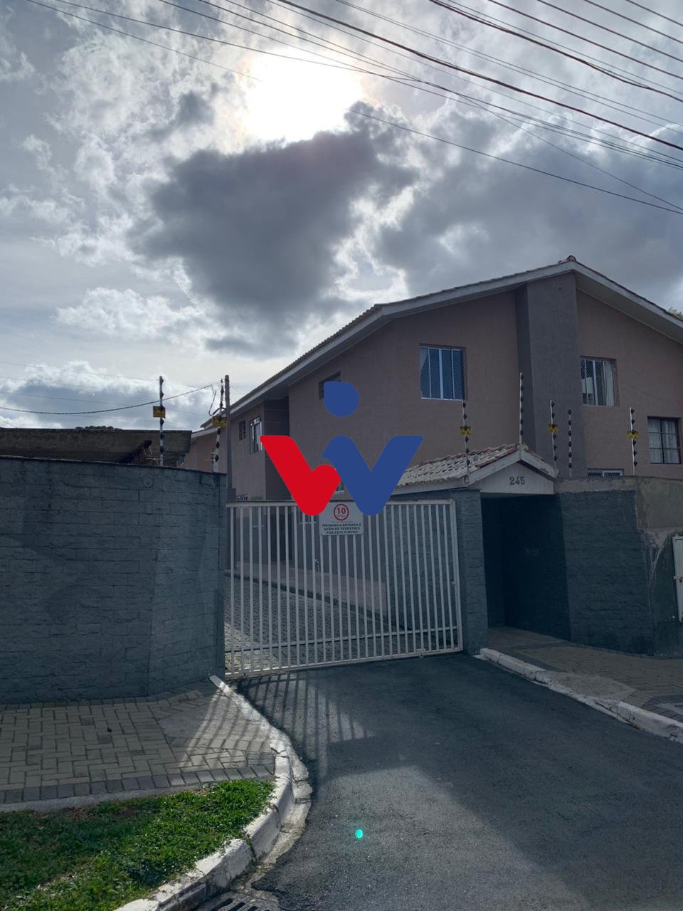 Apartamento com 2 quartos, sacada com churrasqueira e garagem ...