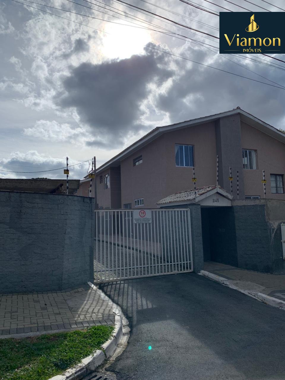 Apartamento com 2 quartos, sacada com churrasqueira e garagem ...
