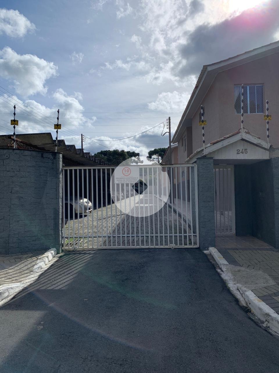 Apartamento com 2 quartos, sacada com churrasqueira e garagem ...