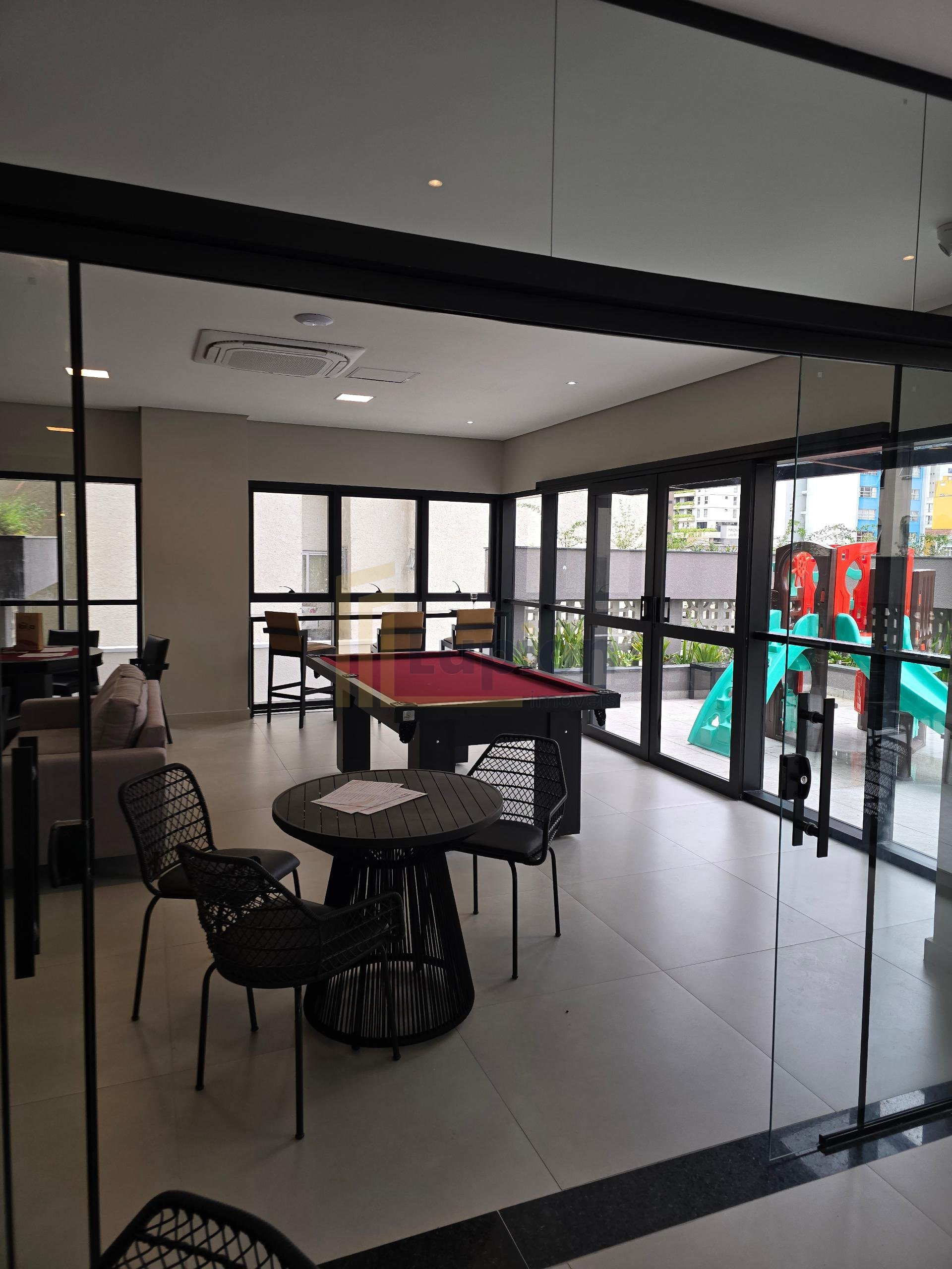 Studio pronto para morar à venda com 20,77m  no centro de CURI...