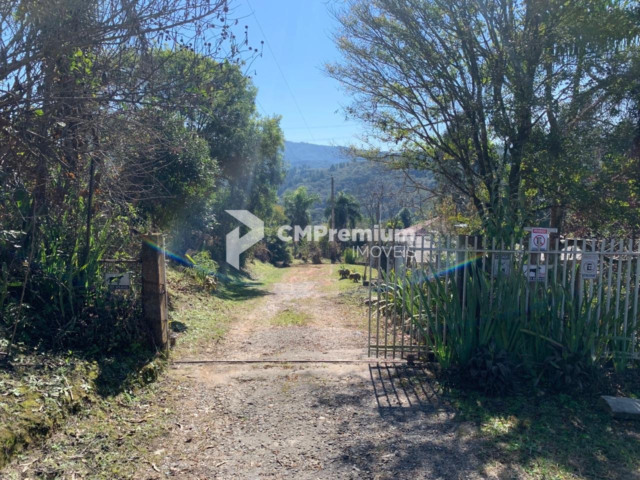 Chácara 4.600 m  com casa e pomar à venda na Estrada Itambé  ...