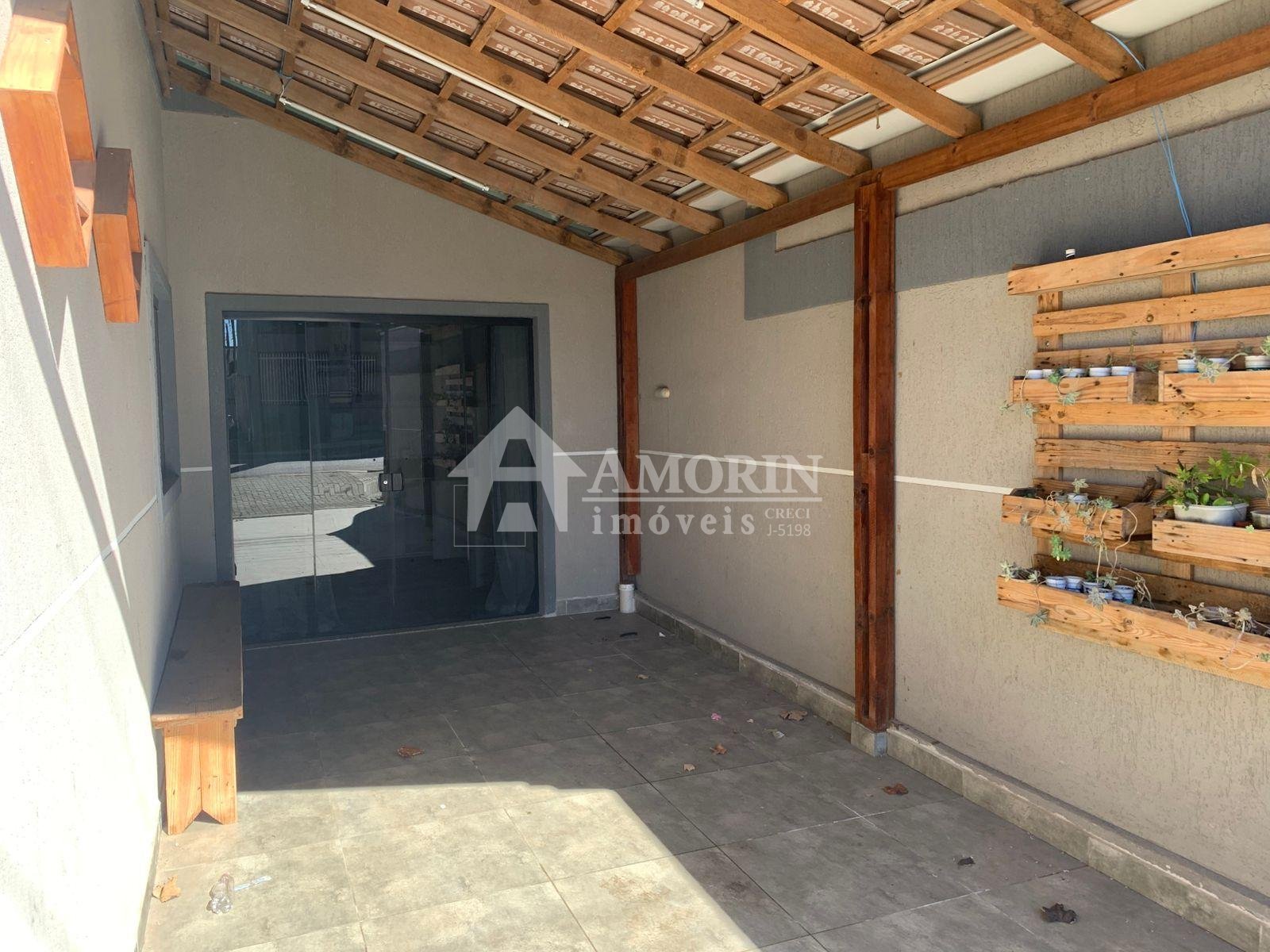 Casa mobiliada c 01 quarto para locação,45 m  por R  1.800,00 ...