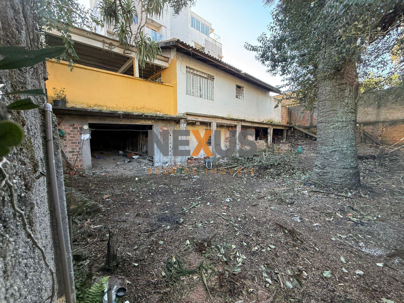 Excelente Terreno de esquina a venda no bairro Merces
