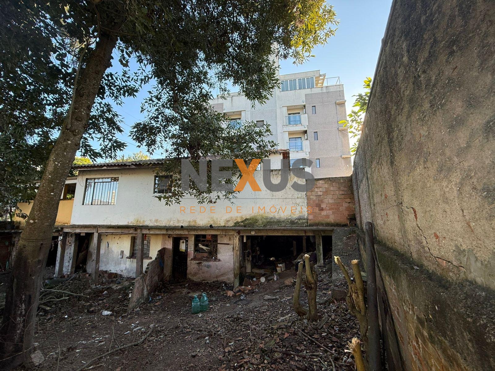 Excelente Terreno de esquina a venda no bairro Merces