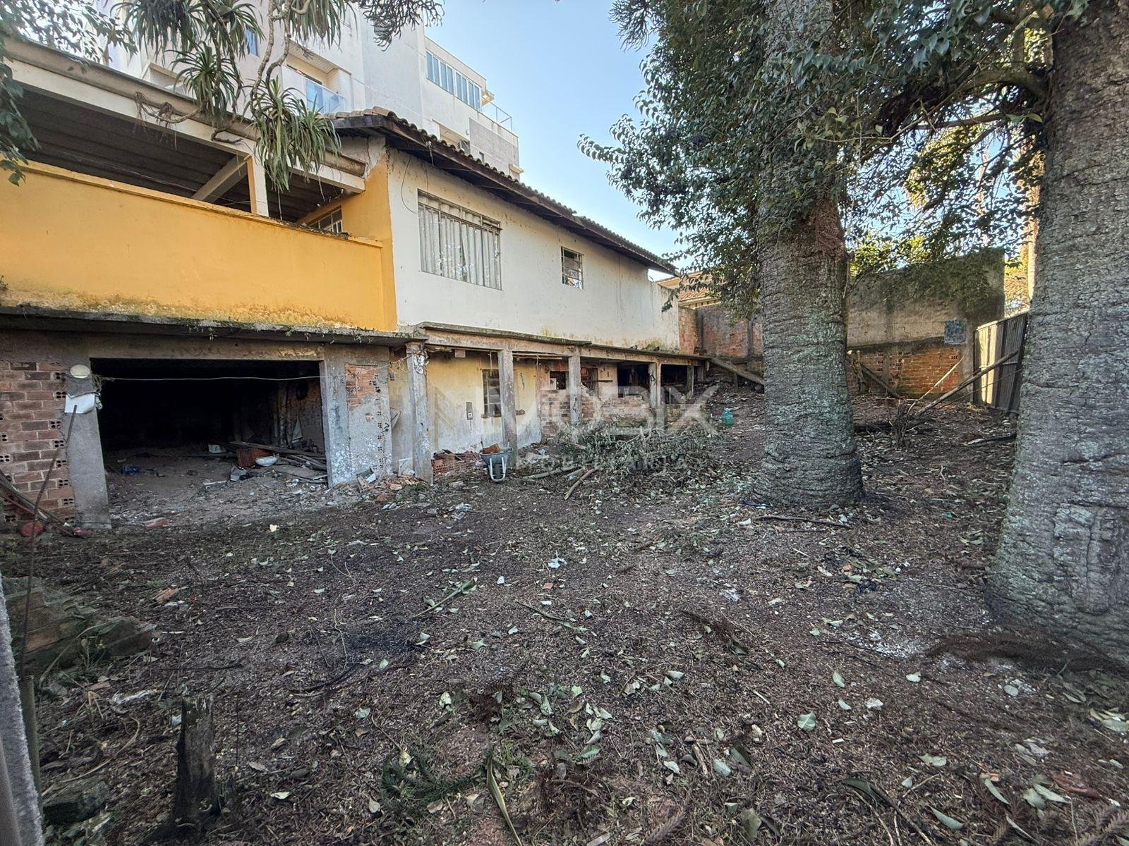 Excelente Terreno de esquina a venda no bairro Merces