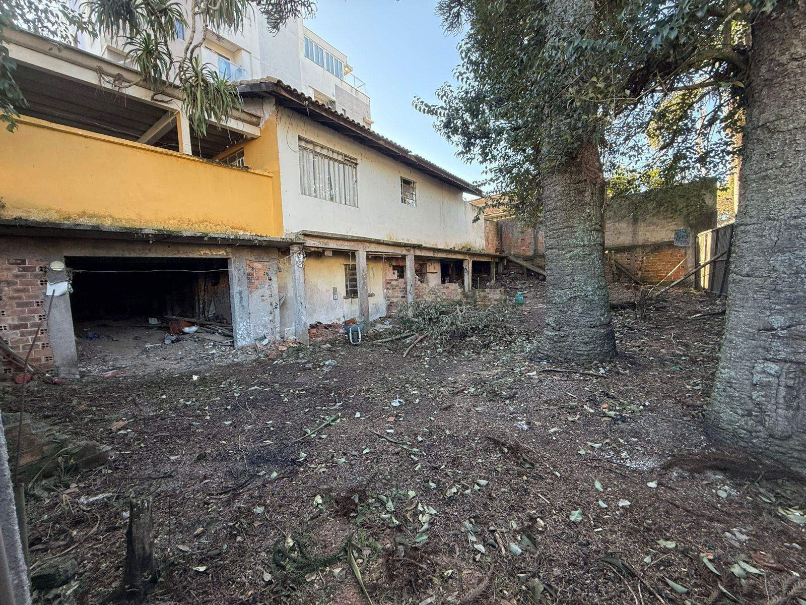 Excelente Terreno de esquina a venda no bairro Merces