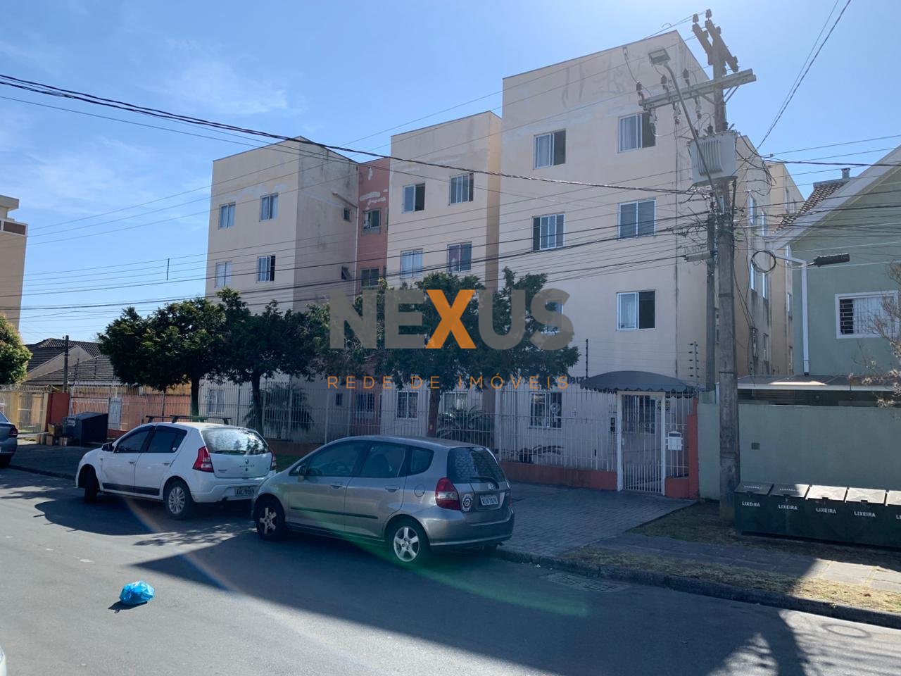 Apartamento térreo à venda com 3 quartos no Hauer  Rua Isaías...