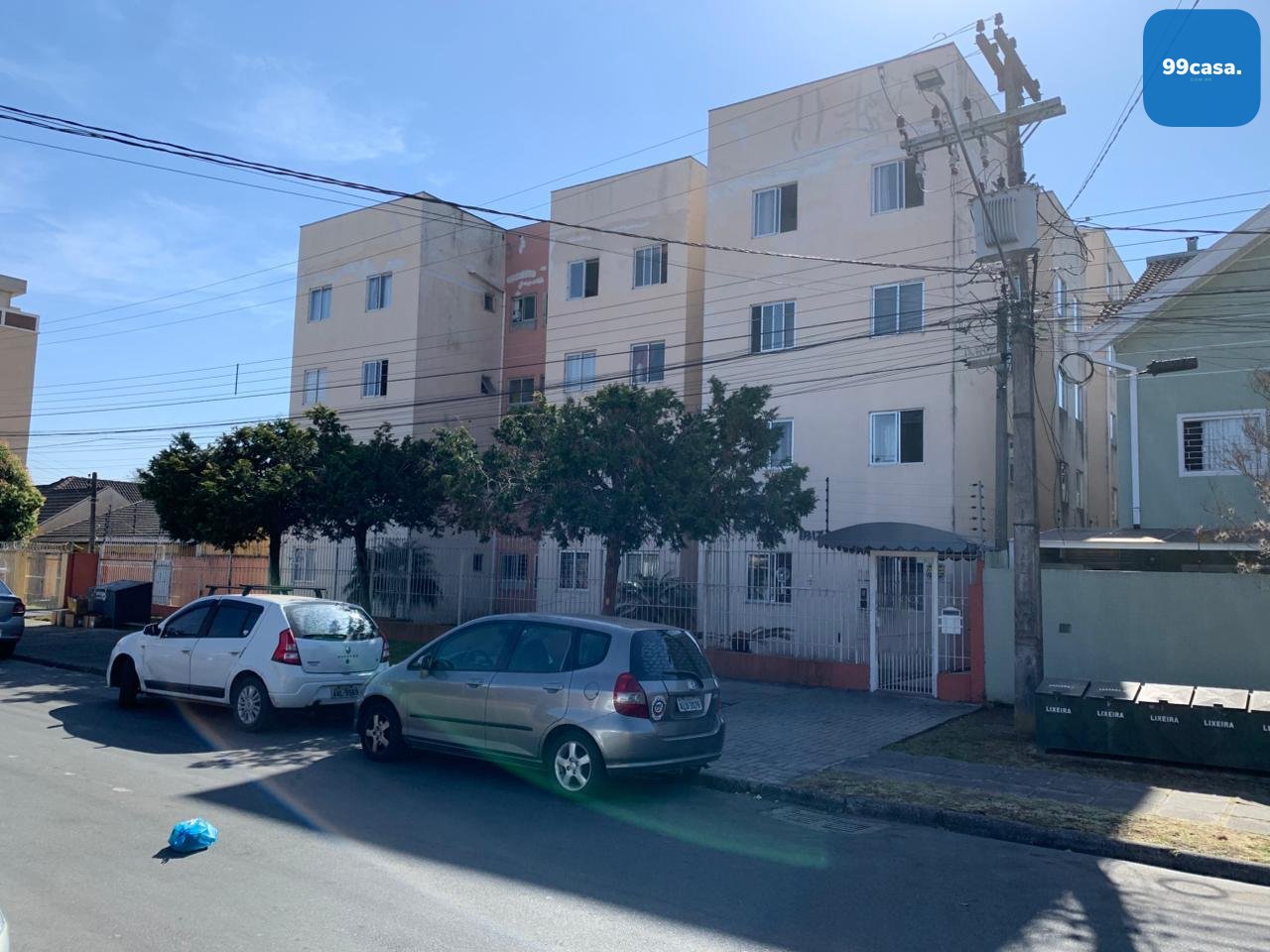 Apartamento térreo à venda com 3 quartos no Hauer  Rua Isaías...