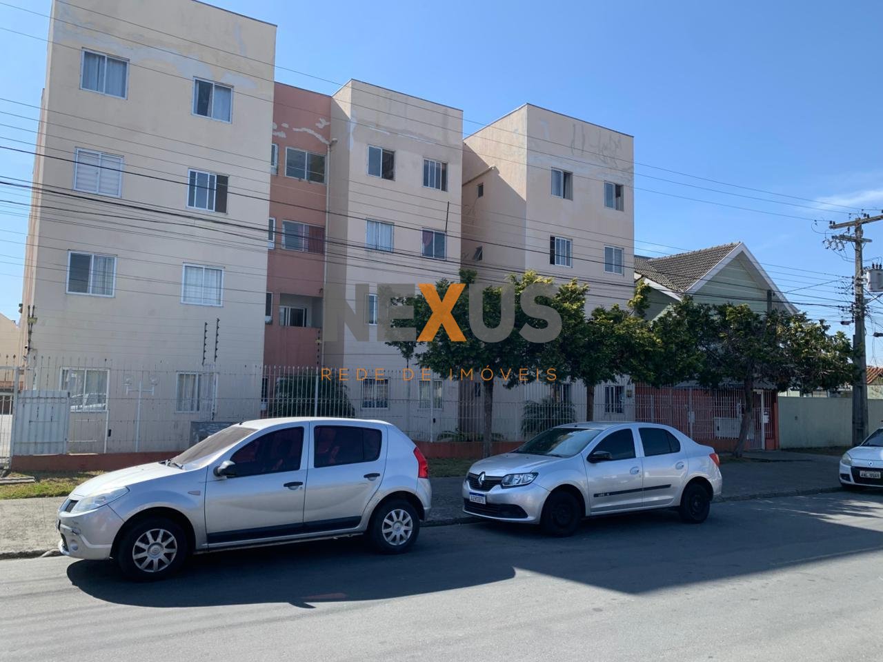 Apartamento térreo à venda com 3 quartos no Hauer  Rua Isaías...