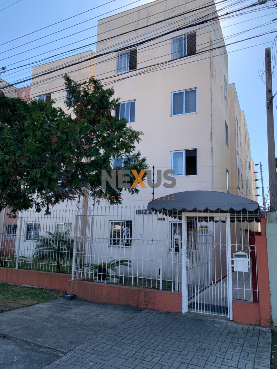 Apartamento térreo à venda com 3 quartos no Hauer  Rua Isaías...