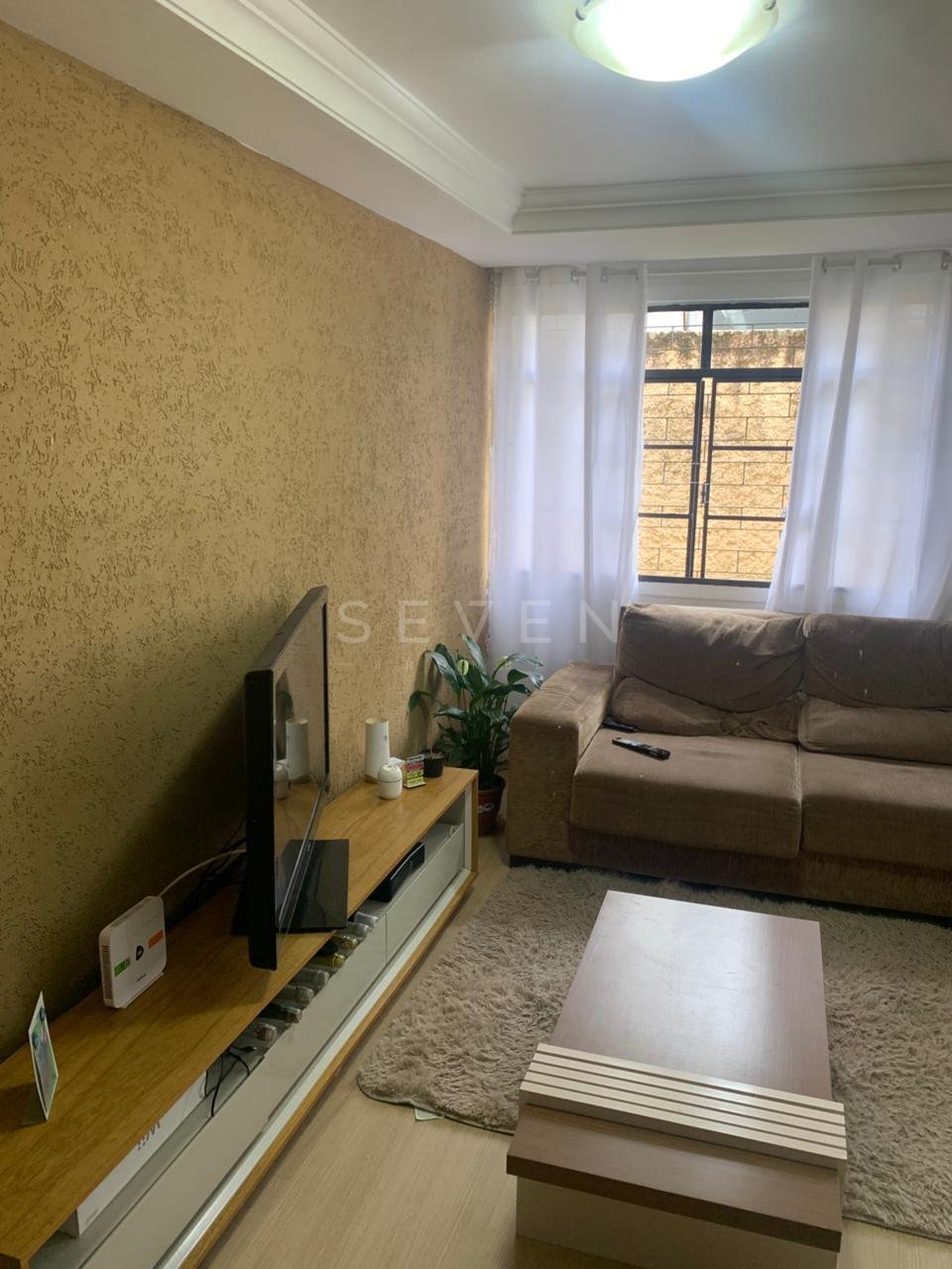 Apartamento à venda na Rua João Dembinski, 3246  Fazendinha C...