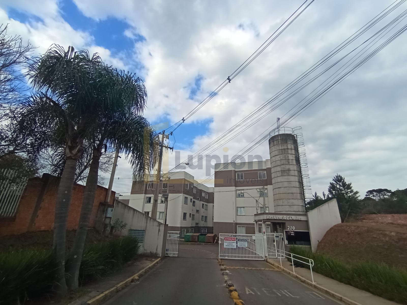 Apartamento Térreo à Venda no Condomínio Dallas  2 Quartos  ...