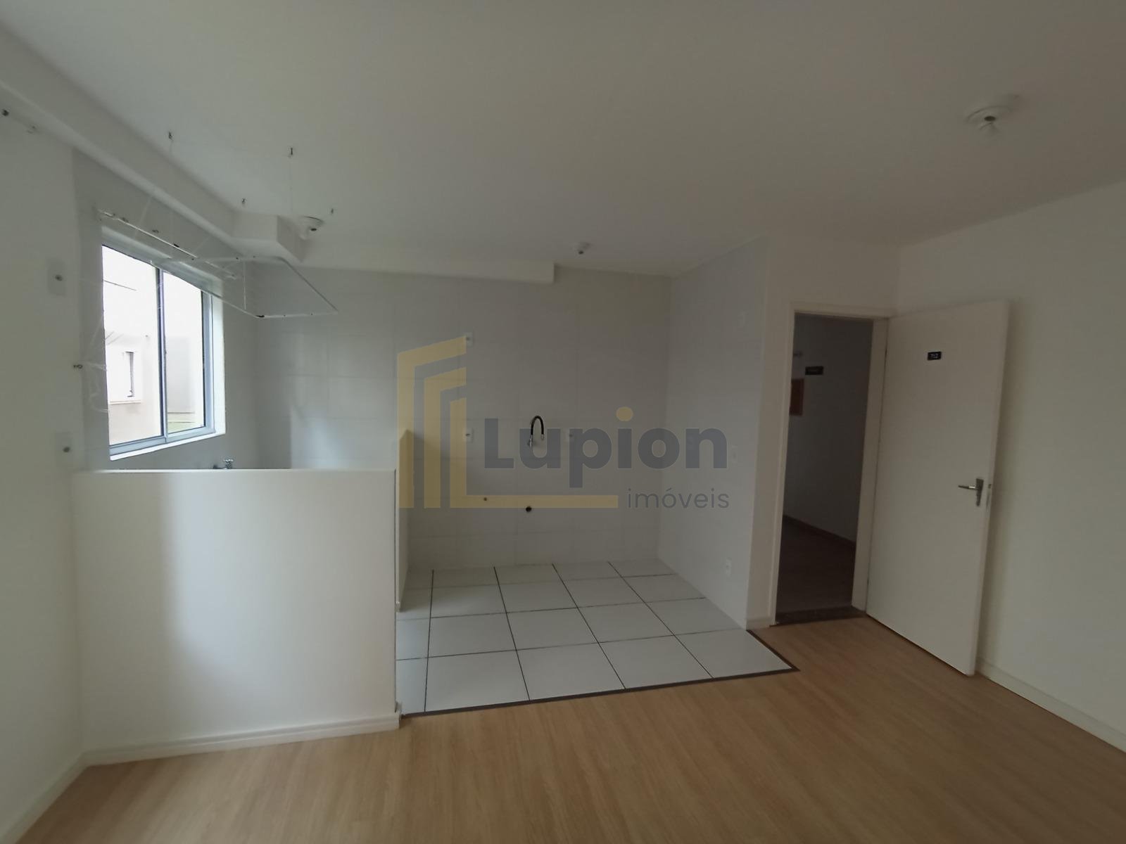 Apartamento Térreo à Venda no Condomínio Dallas  2 Quartos  ...