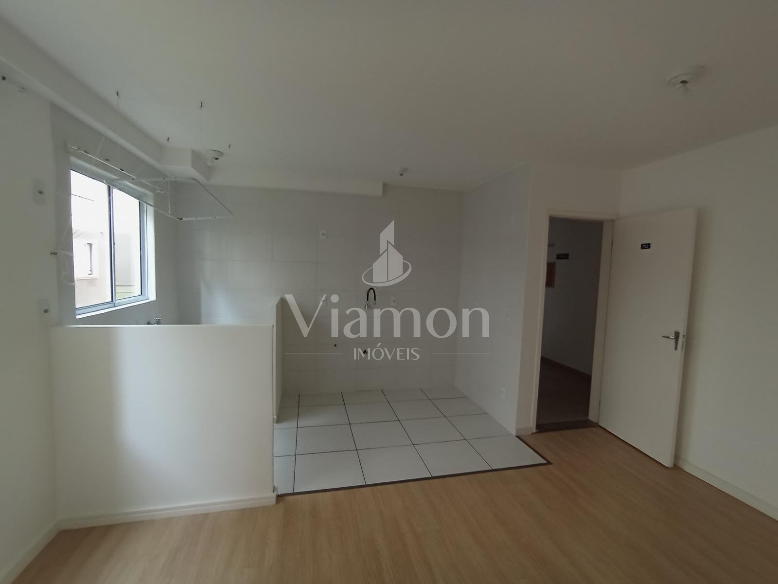 Apartamento Térreo à Venda no Condomínio Dallas  2 Quartos  ...