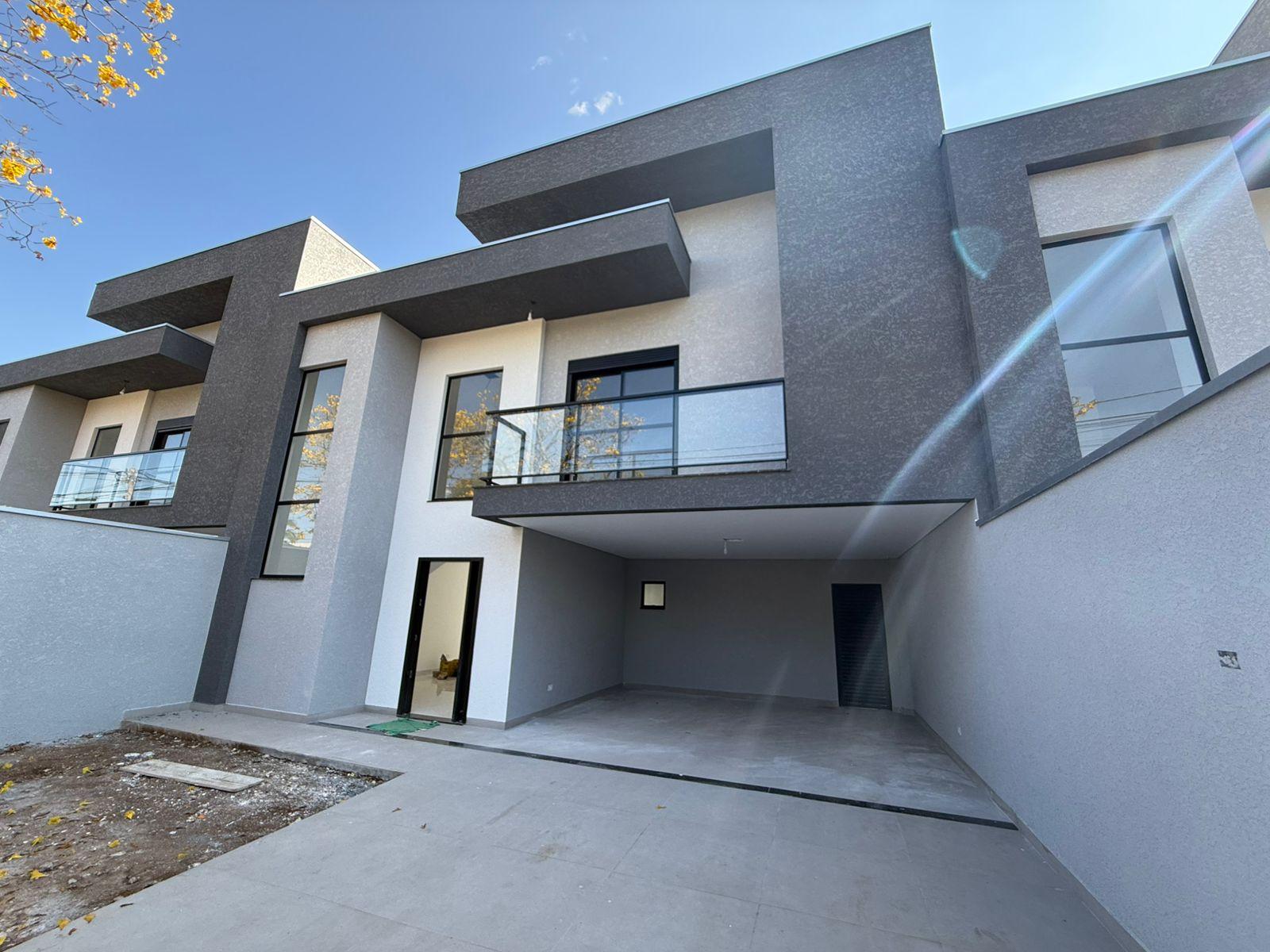 Sobrado 3 suites  a Venda no Ecoville