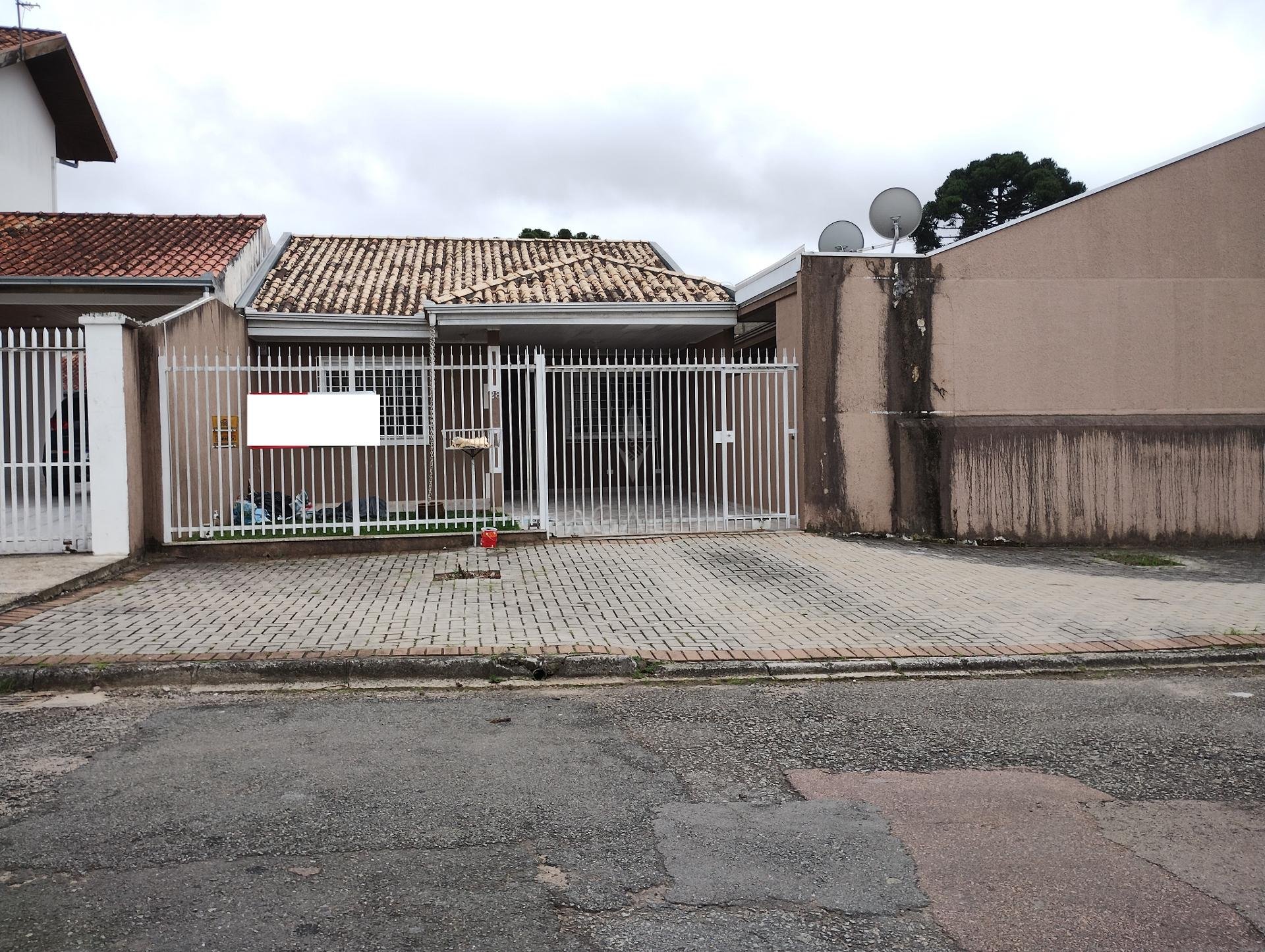 Casa com 2 quartos para alugar, 50 m  por R  2.000 m?s - Campo...