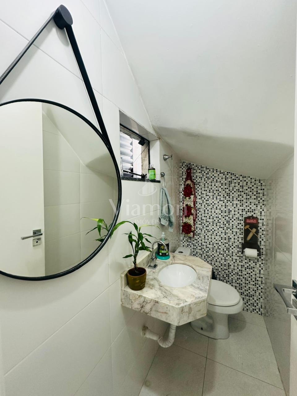 Triplex à venda no São Braz  Próximo ao Parque Barigui  3 qu...