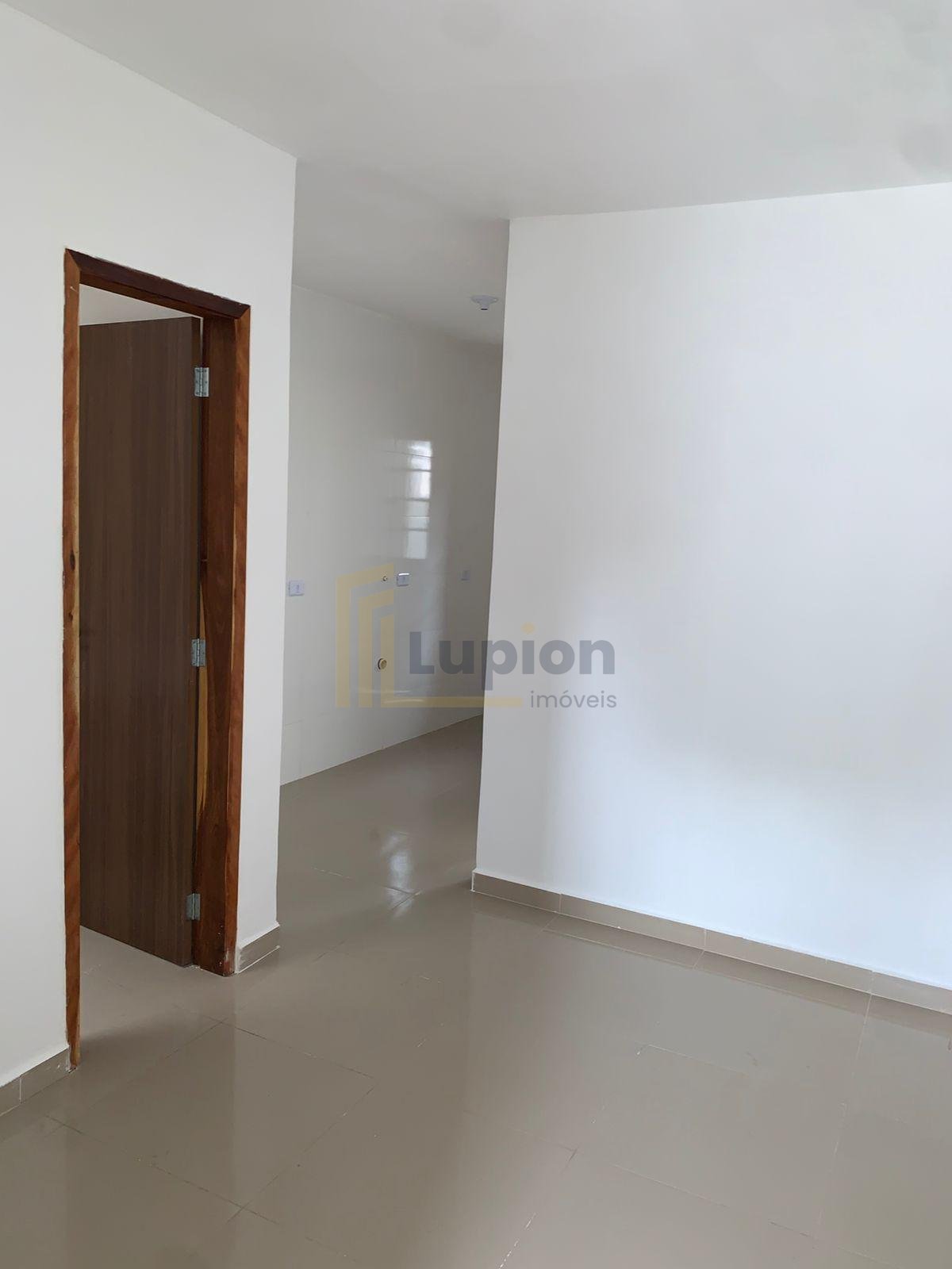 Casa nova à venda no Tatuquara  2 quartos, vaga e financiamen...