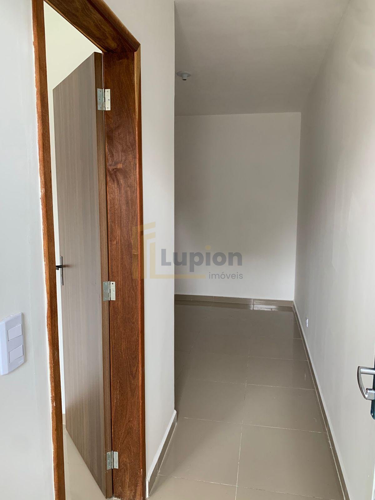 Casa nova à venda no Tatuquara  2 quartos, vaga e financiamen...