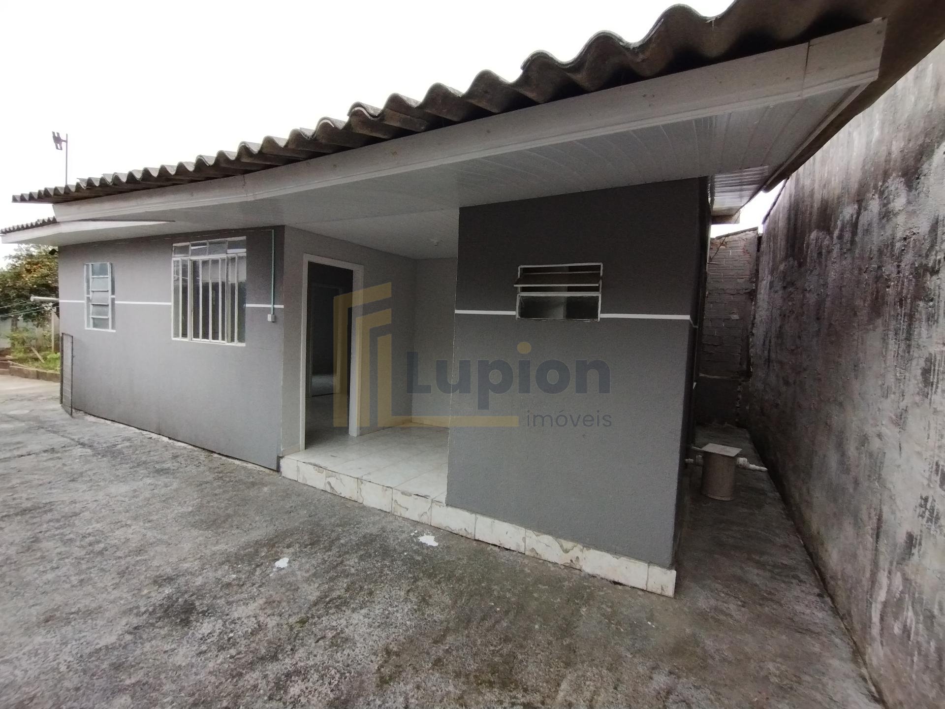 Casa c 2 quartos para alugar, 90 m  por R  1.500,00 mês  Cida...