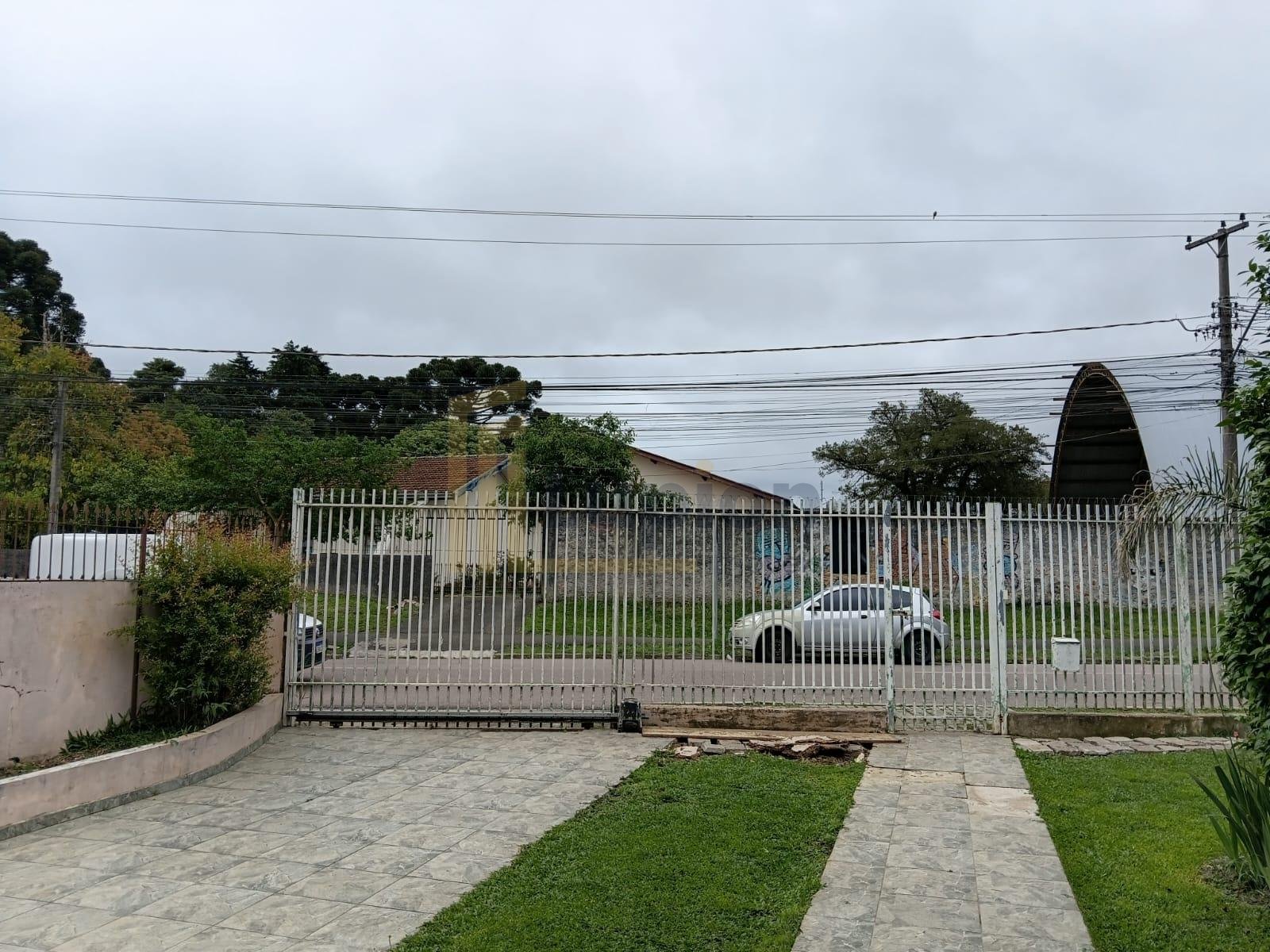 Casas à venda com amplo terreno medindo 630m  - Planta Orleans...