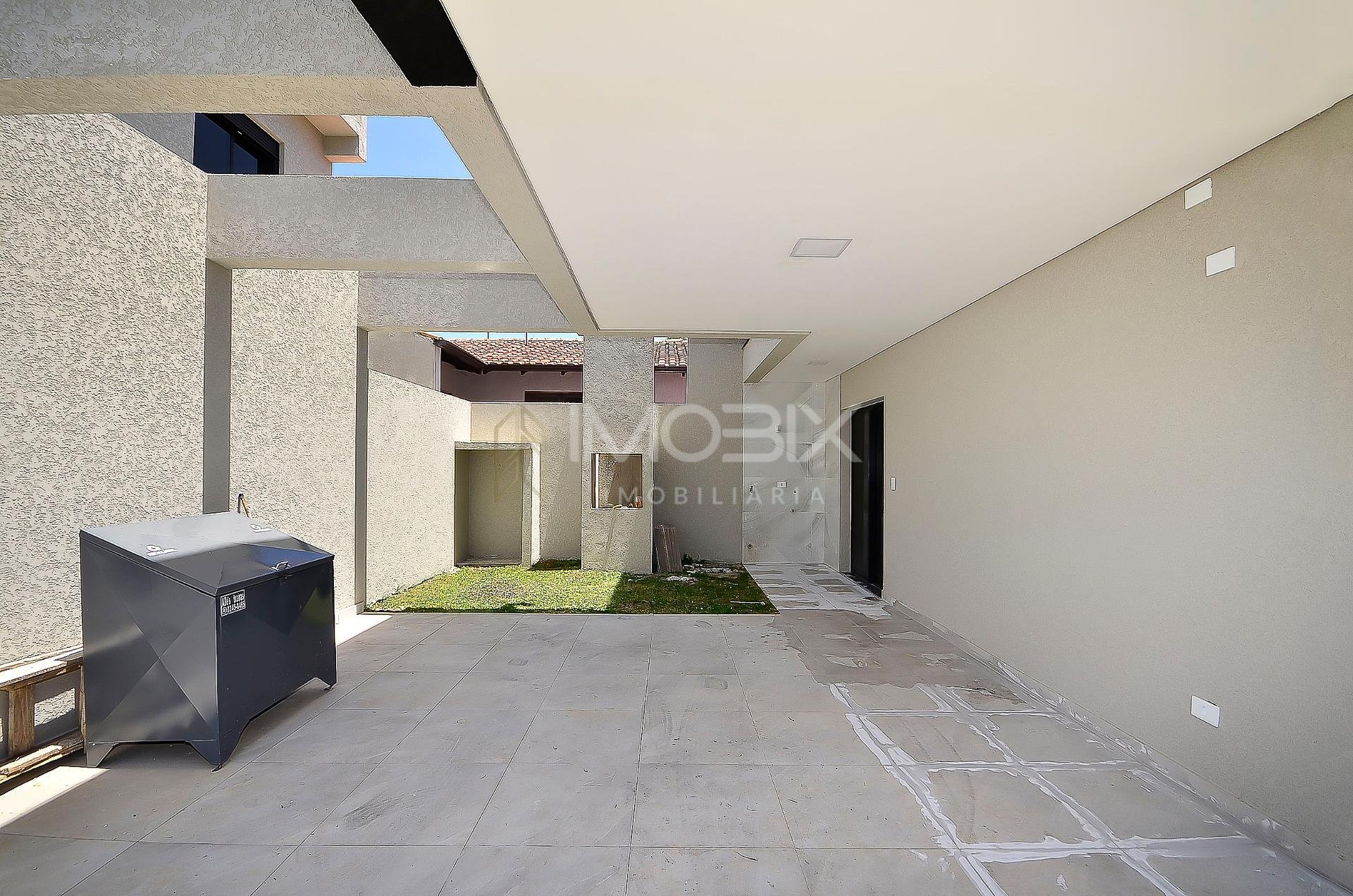 Sobrado em Condomínio no Xaxim  De R  850 mil por R  790 mil ...