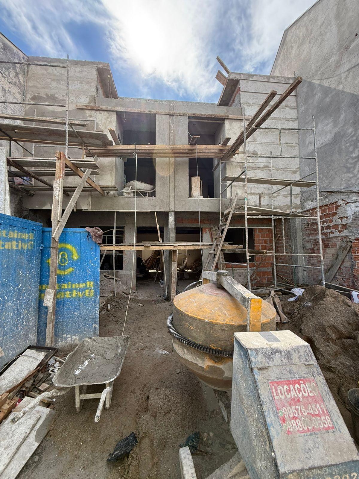 Sobrado com 3 dormitórios à venda, Campo Comprido, CURITIBA - PR