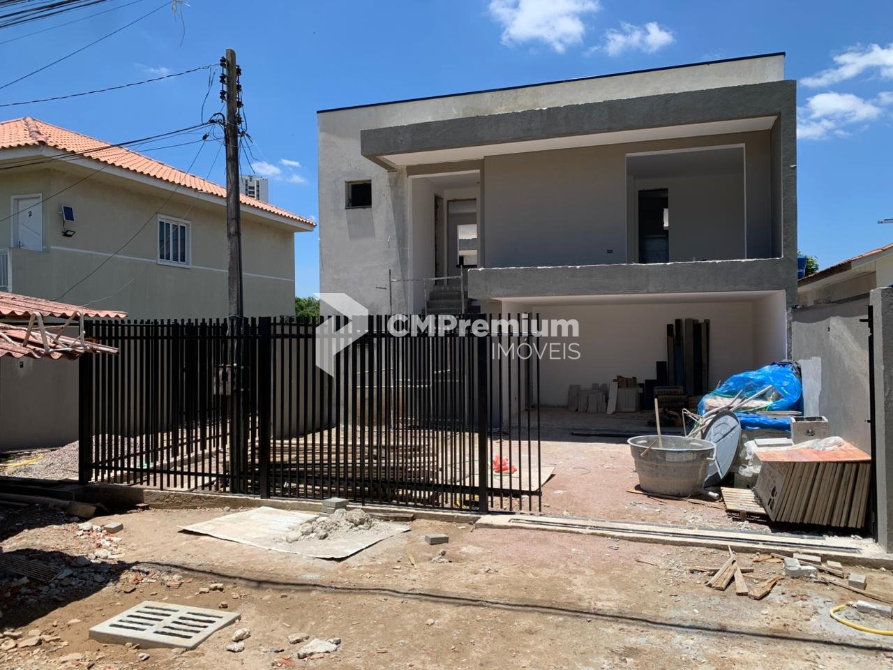 Sobrado com 3 Quartos à venda, 126 m  Campo Comprido - Curitib...