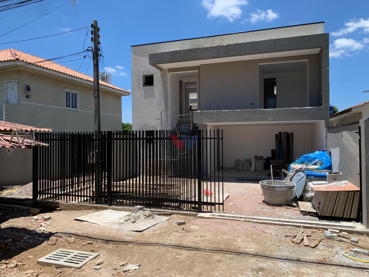 Sobrado com 3 Quartos à venda, 126 m  Campo Comprido - Curitib...