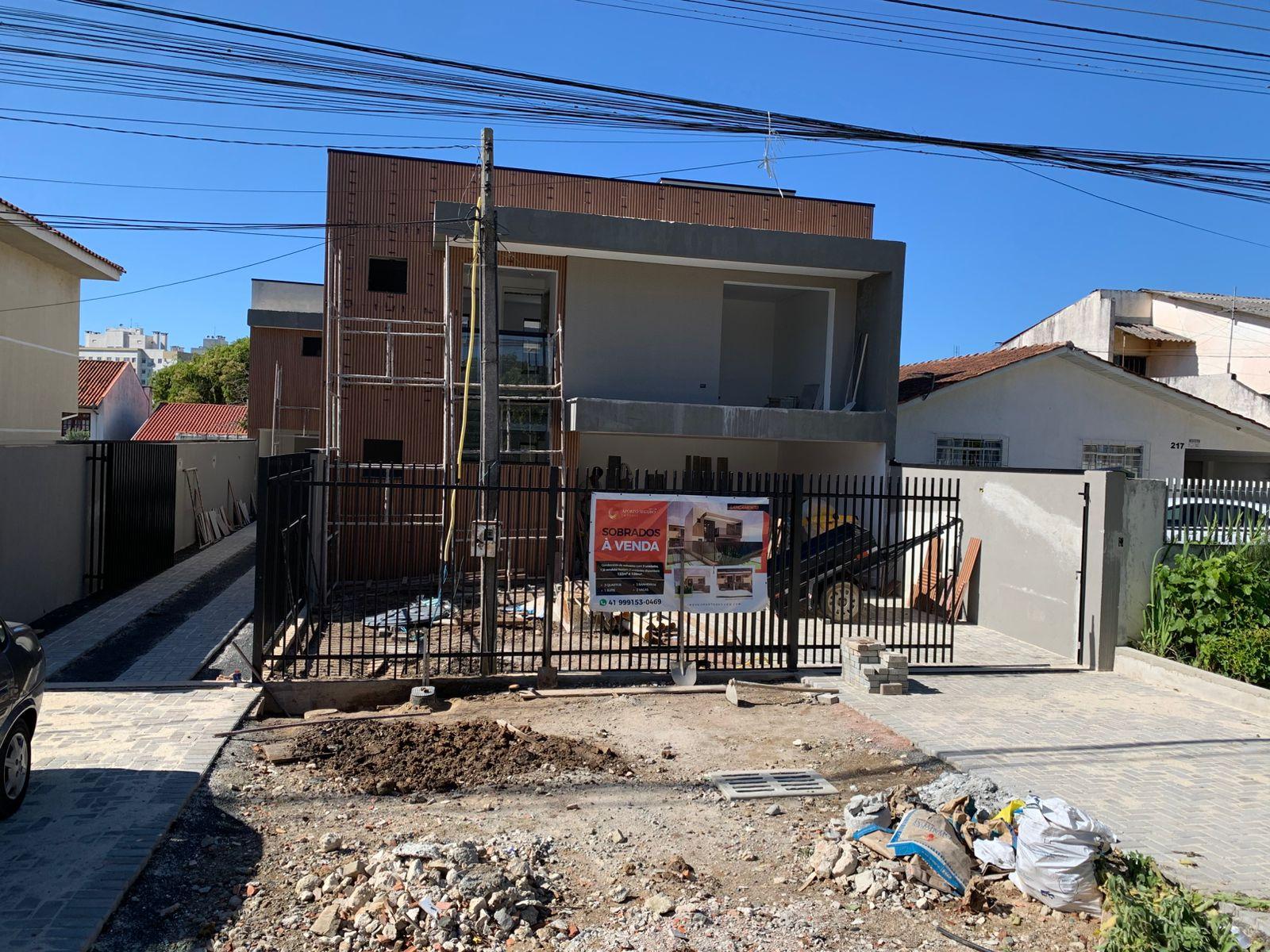 Sobrado Novo com 126 m  à Venda no Ecoville | 3 Quartos, Suíte...