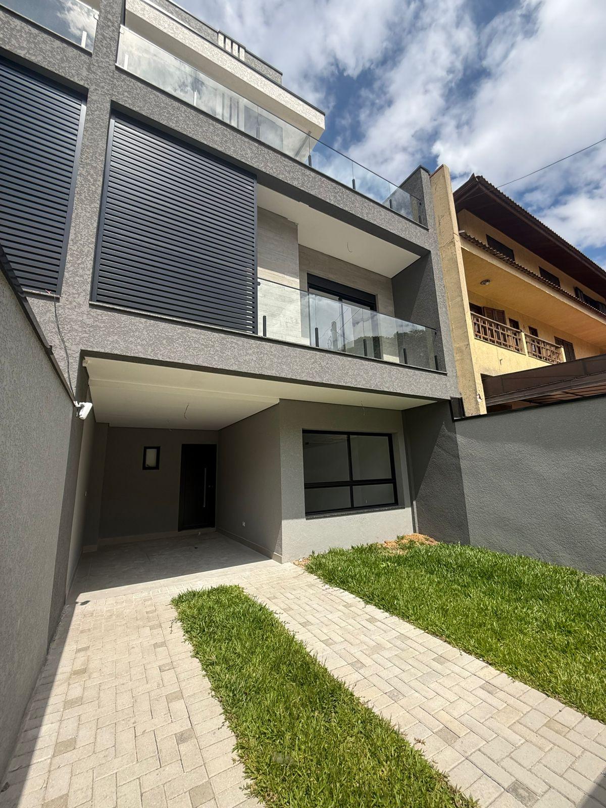 Sobrado com 4 dormitórios à venda,180.73 m , portão, CURITIBA ...