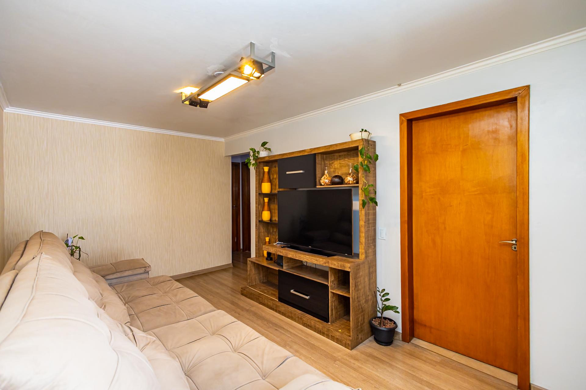 Casa à Venda no Campo Comprido com 3 Quartos, Face Norte  R  ...