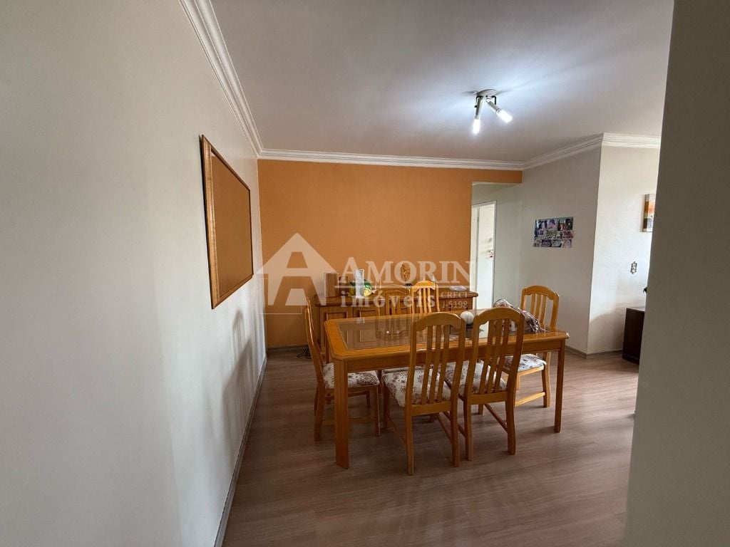 Apartamento com 3 dormitórios à venda, 85 m  util por R  485.0...