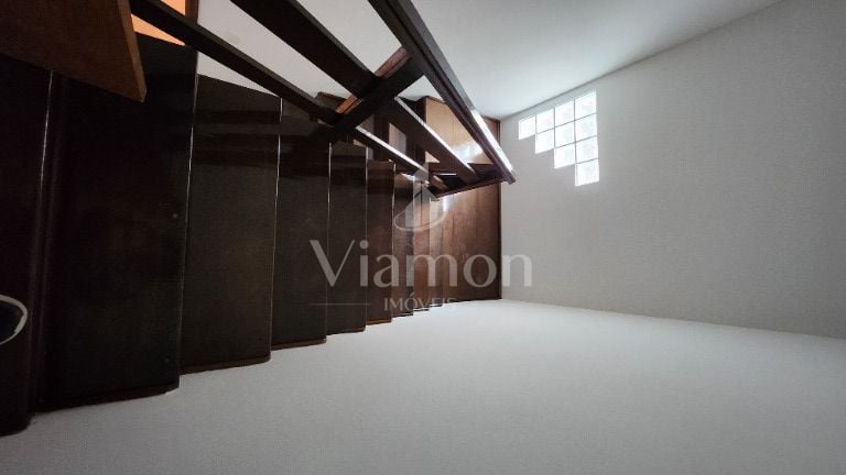 Sobrado com 3 dormitórios à venda, 221 m   - Mossunguê - Curit...