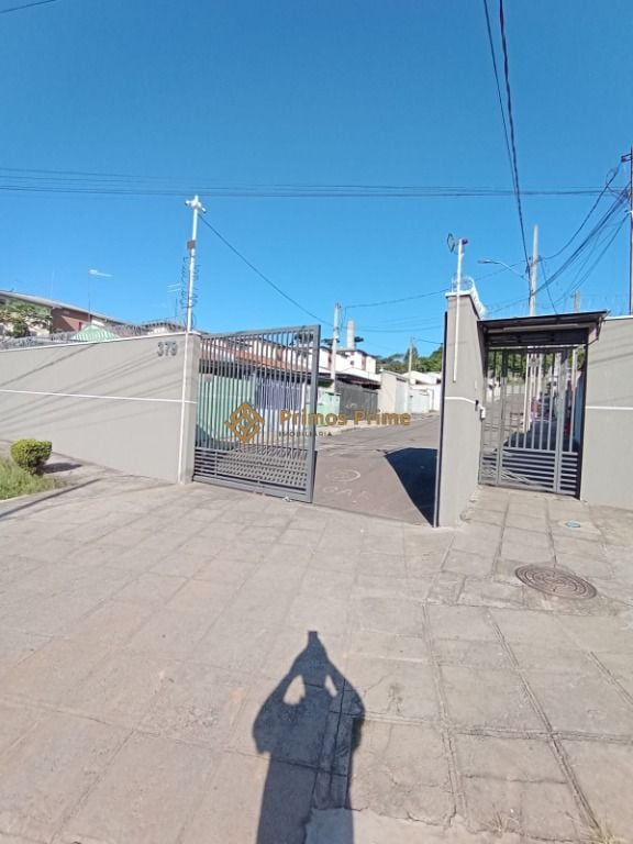 Sobrado ? venda, 46 m  por R  200.000,00 - Santa C?ndida - Cur...
