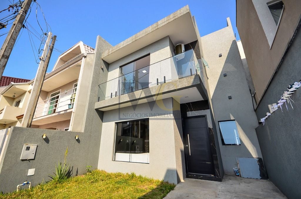 Sobrado 3 Quartos com Terraço e Ofurô  Campo Comprido, Curitiba