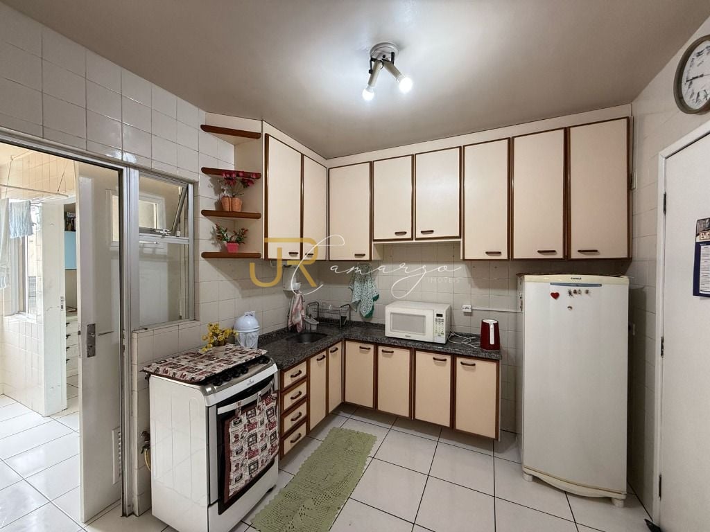 Apartamento com 3 dormitórios à venda, 85 m  por R  495.000,00...