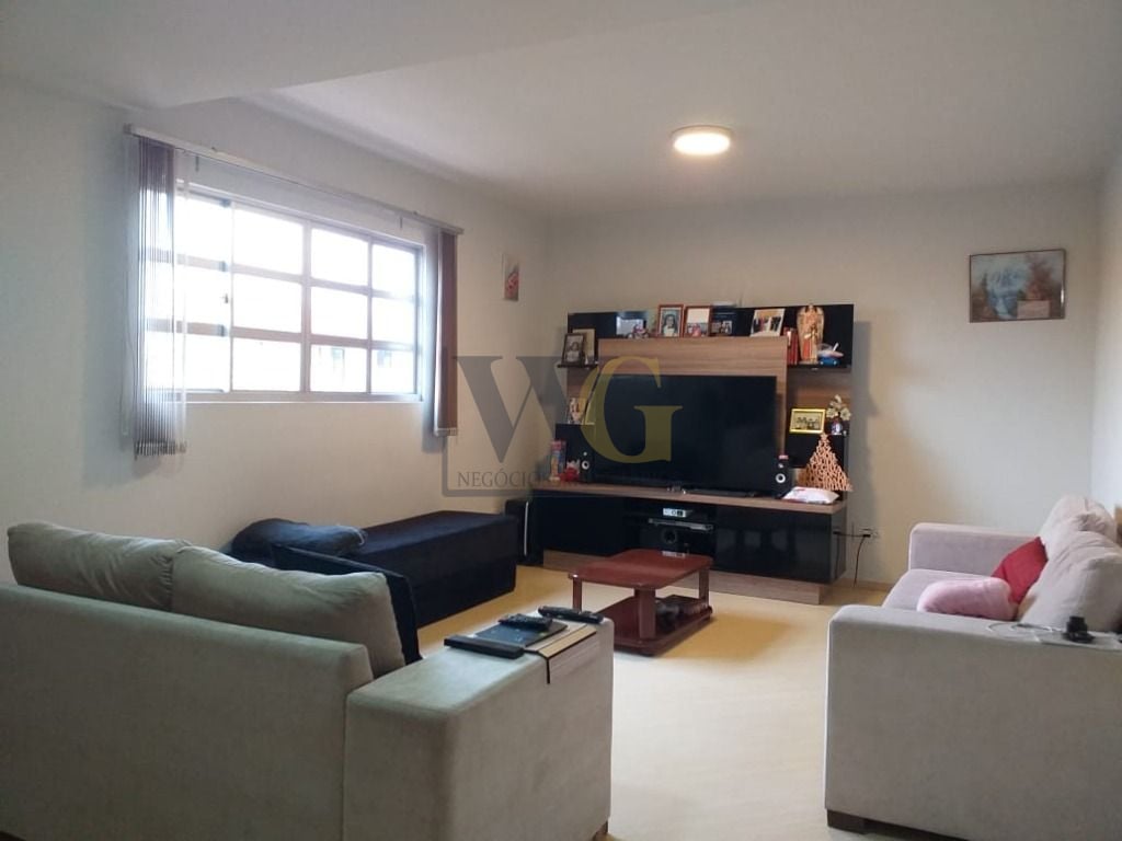 Casa com 4 quartos à venda, 300 m  - Orleans - Curitiba PR