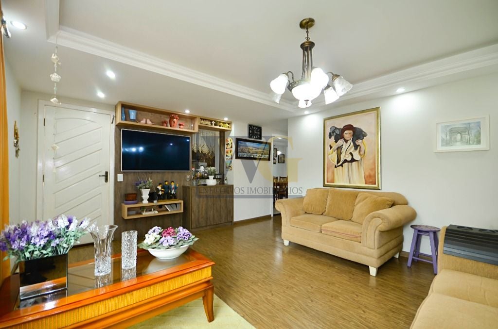 Sobrado com 3 quartos à venda, 204 m  - Campo Comprido - Curit...