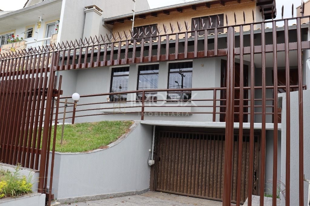 Sobrado com 3 dormitórios à venda, 221 m   - Mossunguê - Curit...