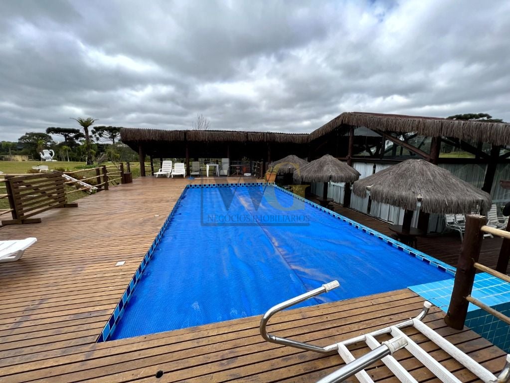 Casa com 4 quartos à venda, 550 m  por  Augusta - Curitiba PR
