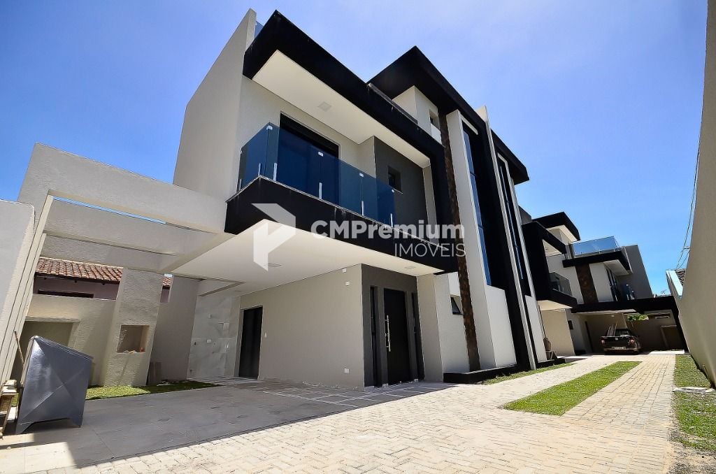 Sobrado com 3 quartos à venda, 140 m  - Xaxim - Curitiba PR