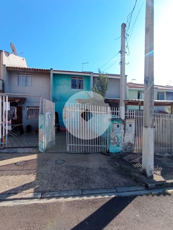 Sobrado à venda, 46 m  por R  200.000,00 - Santa Cândida - Cur...